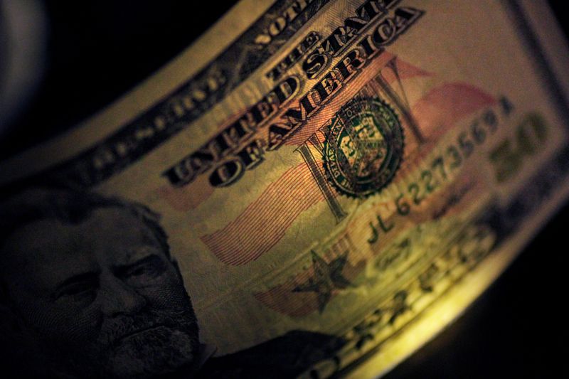 Dólar pode testar R$5 com crescimento econômico e reformas, mas só em 2021, diz Barclays 4 Dólar pode testar R$5 com crescimento econômico e reformas, mas só em 2021, diz Barclays