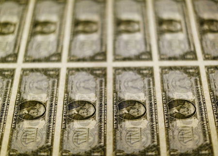 Dólar dezembro retoma alta em linha com exterior e com risco fiscal pesando 3 Dólar dezembro retoma alta em linha com exterior e com risco fiscal pesando